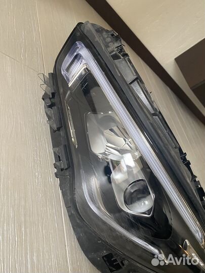 Фара автомобильная на мерседес