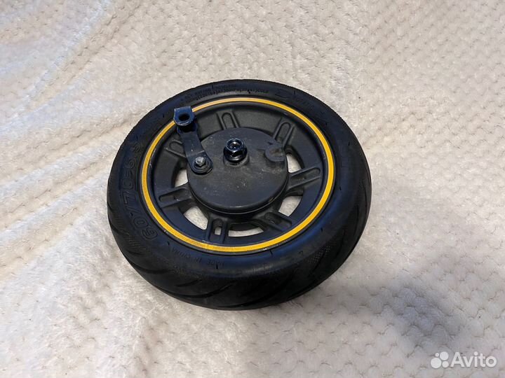 Колесо переднее в сборе Ninebot max g30