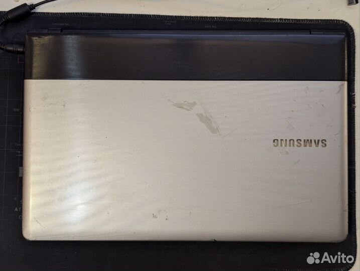 Ноутбук Samsung NO300E5A 15.6