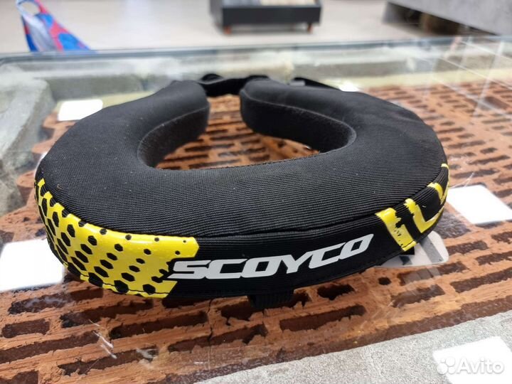 Защита шеи для эндуро и мотокросса