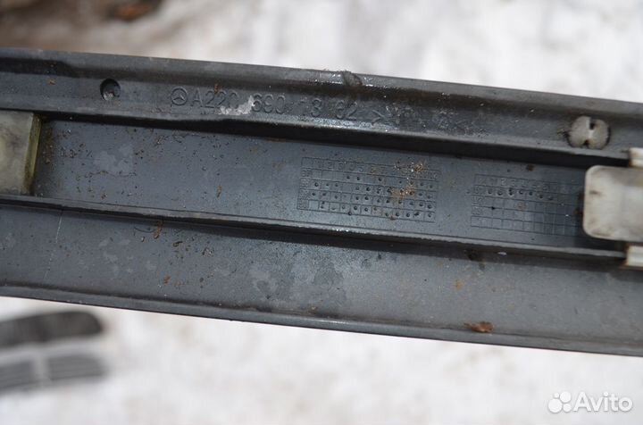 Молдинг двери задней левой Mercedes W220