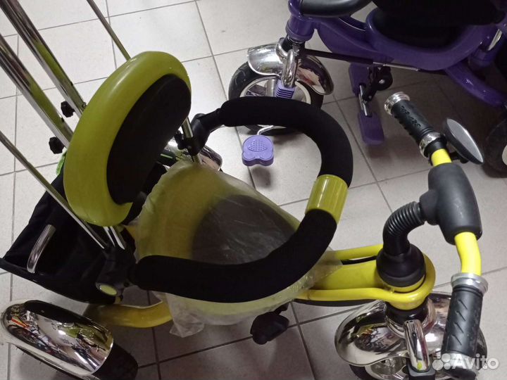 Трехколесный велосипед