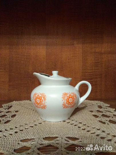 Молочник фарфоровый, з-д Пролетарий