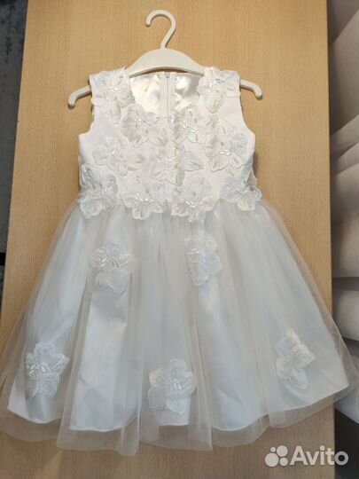 Платье праздничное 98 как новое