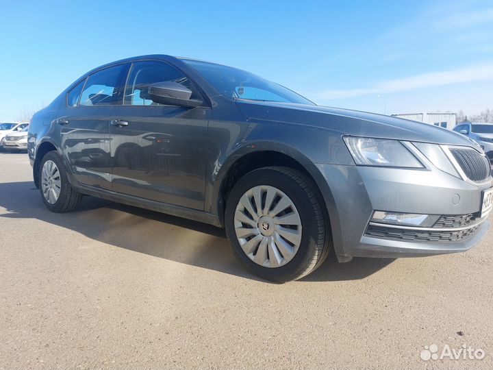 Skoda Octavia 1.6 AT, 2018, 111 000 км