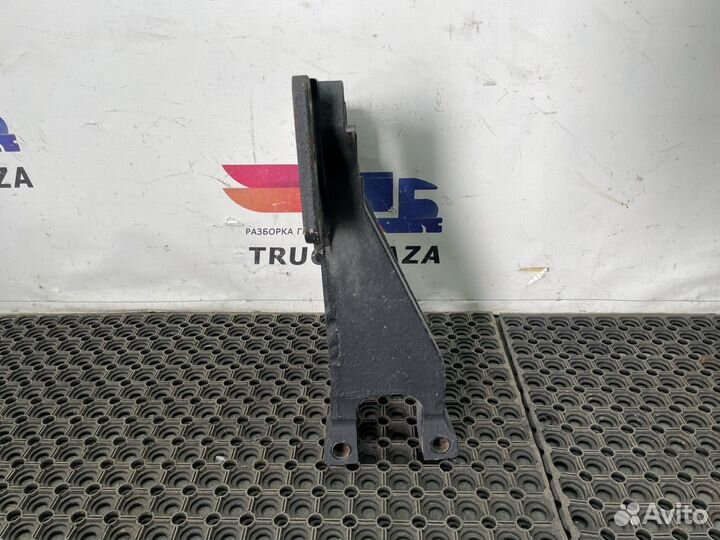 54901291244710 Кронштейн реактивной тяги