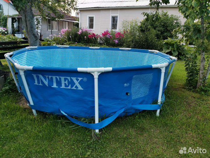 Каркасный бассейн intex бу