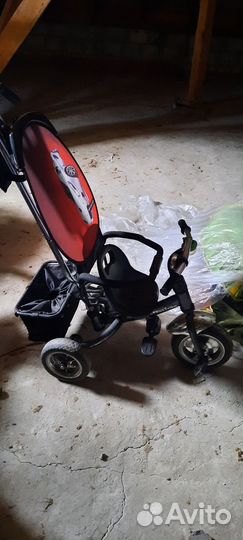 Трехколесный велосипед с родительской ручкой