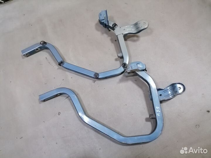 Петля двери багажника Renault Logan 2005-2014