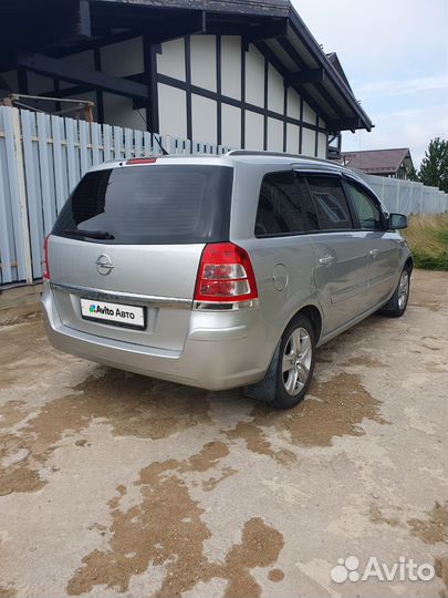 Opel Zafira 1.8 МТ, 2013, 136 000 км