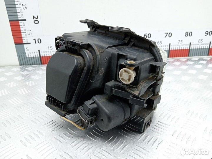 Фара передняя для Audi A4 B5 8D0941004A