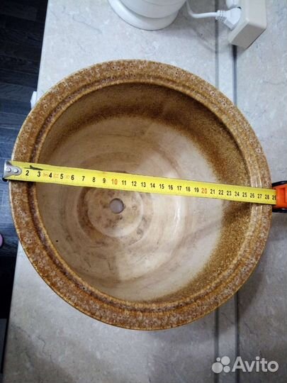 Большой керамический горшок