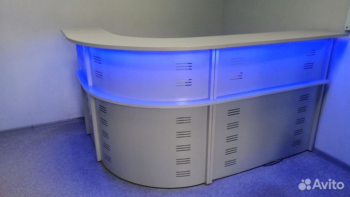 Стойка ресепшн угловая