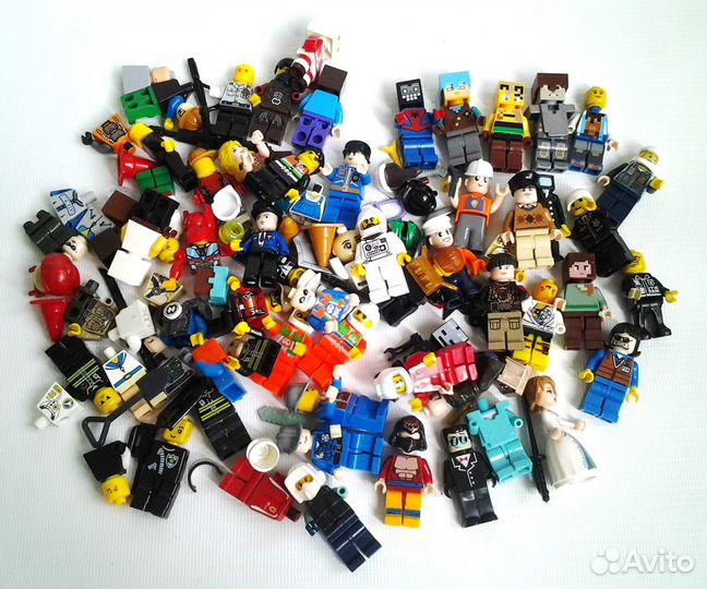 Lego детали и фигурки, россыпью около 5 кг