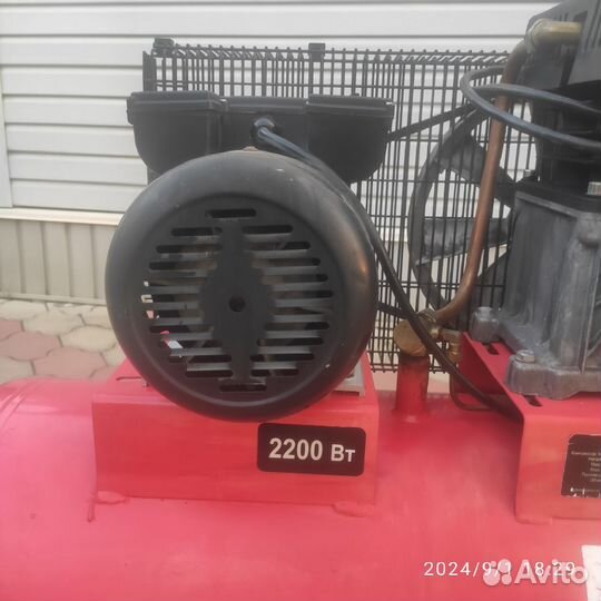 Компрессор поршневой Prorab 110/335/2,2 бу