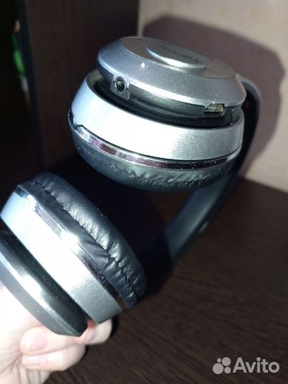 Беспроводные наушники