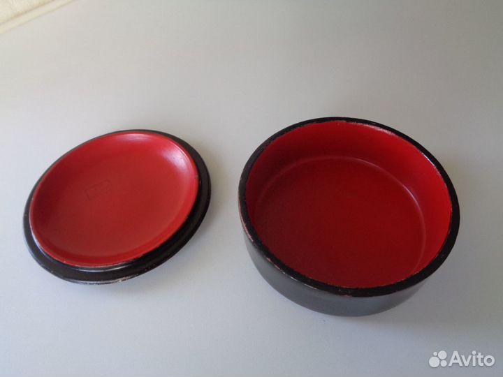 Шкатулка с ручной росписью