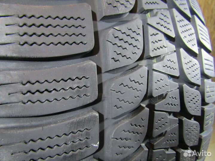 Bridgestone Blizzak LM-25 4x4 265/50 R20