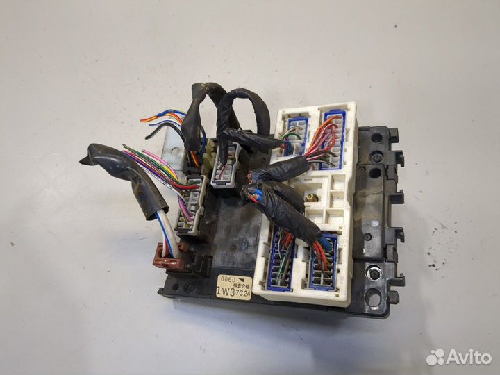 Блок предохранителей Infiniti QX4 (JR50), 1997