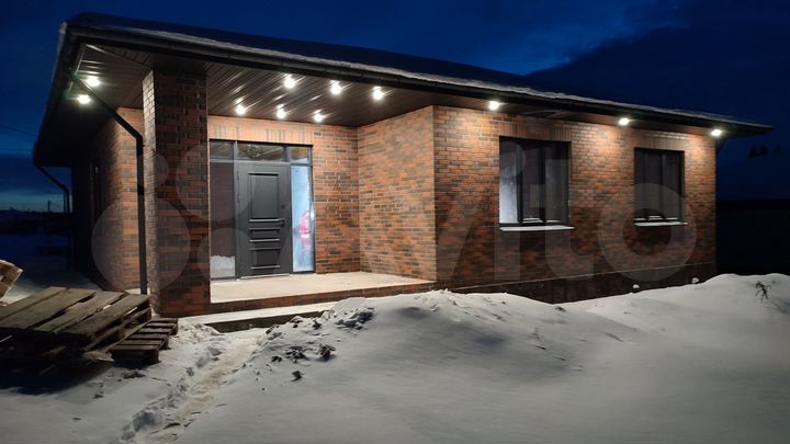 Коттедж 127 м² на участке 10,8 сот.