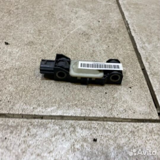 Датчик airbag Infiniti M M25 M37 M56 Y51