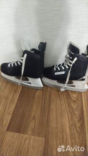 Коньки хоккейные 35 размер