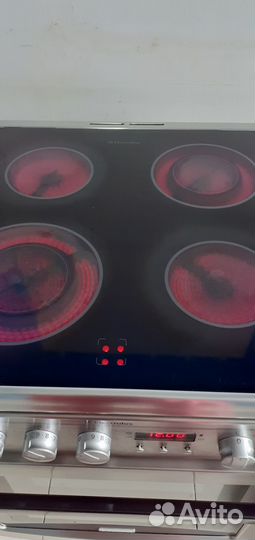 Плита электрическая стеклокерамика Electrolux 60