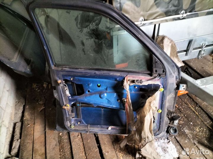 Двери на VW Венто и голф3