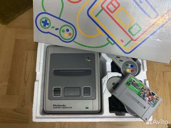 Nintendo Super Famicom (super nintendo, snes)