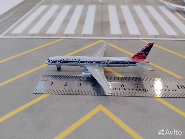 Самолёт Boeing 757 