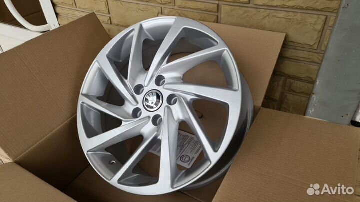 Новые комплект R17 на Skoda Kodiaq Karoq SuperB
