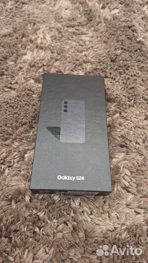 Samsung Galaxy S24, 8/128 ГБ