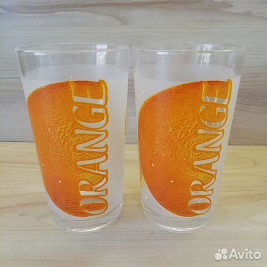 Стеклянные стаканы