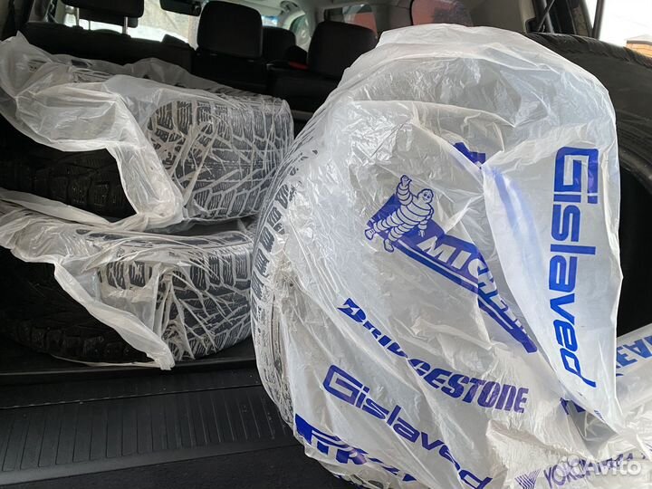 Nokian Tyres Hakkapeliitta R2 SUV 285/50 R20 116