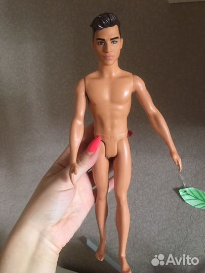 Кукла кен красавчик