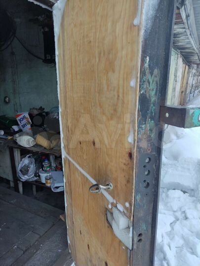 Гараж, > 30 м²