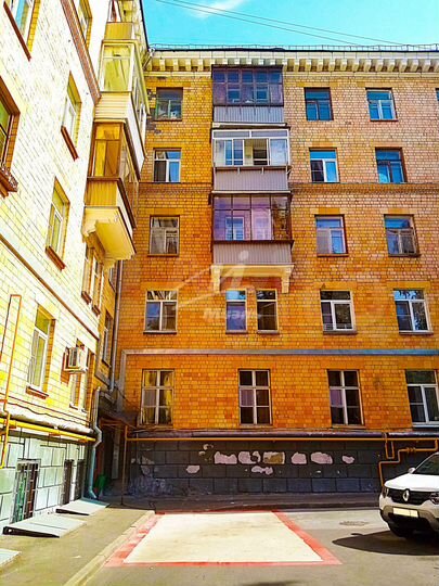 Комната 19,4 м² в 3-к., 1/5 эт.