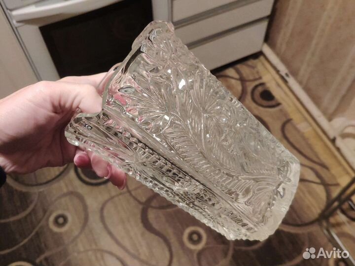 Хрустальные вазы