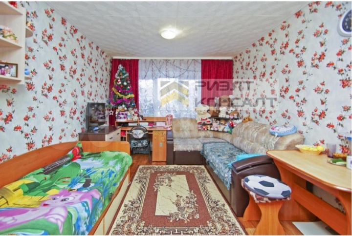 Комната 17 м² в > 9-к., 4/5 эт.