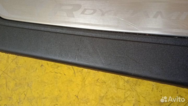 Накладка порога (внутренняя) Range Rover Velar