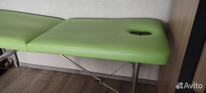 Массажная кушетка