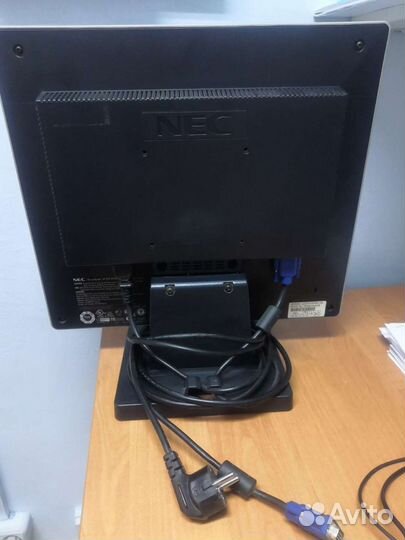 Монитор NEC 17