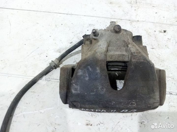 Суппорт передний правый Opel Astra 3 (H)