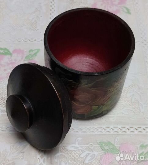 Шкатулки из дерева и. д. р. (разные)