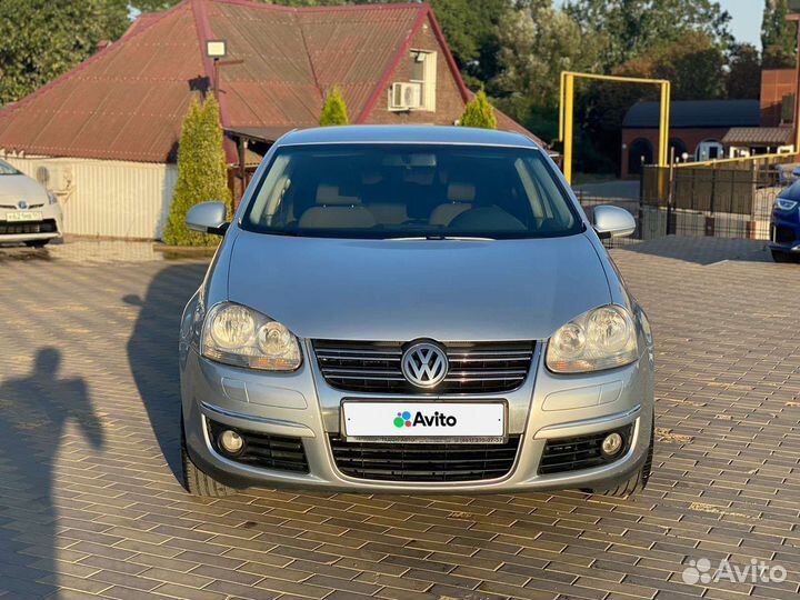 Volkswagen Jetta, 2009