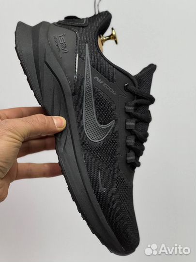 Кроссовки Nike Zoom чёрные 1