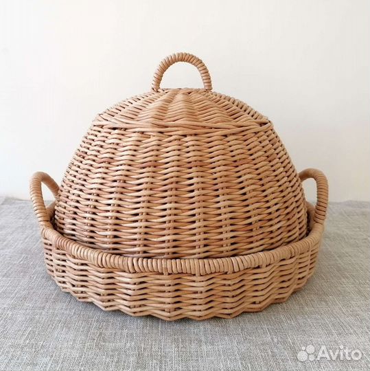 Плетёная хлебница-клош ручной работы