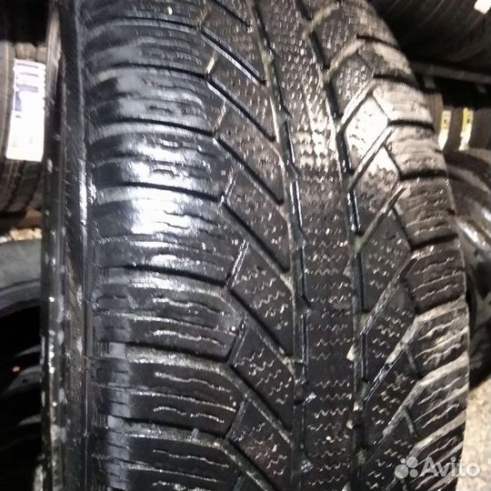 Semperit Master-Grip 2 215/60 R17