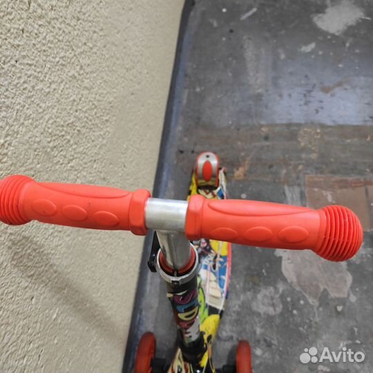 Самокат детский трехколесный б/у до 50кг