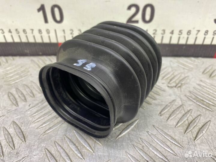 Б/У трубка воздуховода (патрубок, шланг) передний